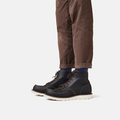 Classic Moc 6-Inch Boot in Black Leather 8849 - Red Wing Shoes