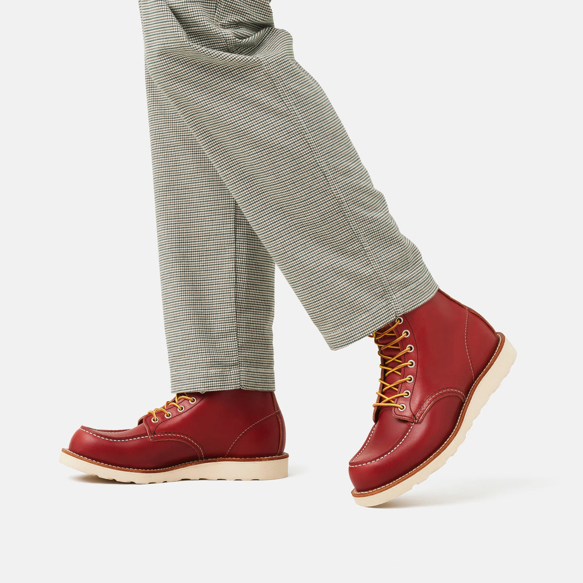 Classic Moc in Oro Russet 8875 | Red Wing Heritage - Red Wing Shoes