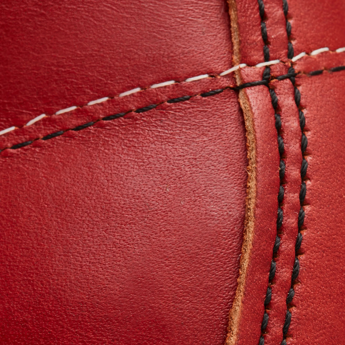 Classic Moc in Oro Russet 8875 | Red Wing Heritage - Red Wing Shoes
