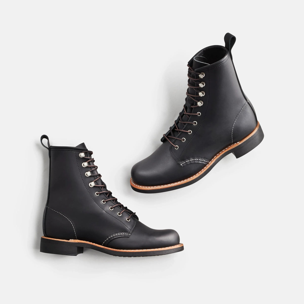 Silversmith Short Boot in Black Leather 3361 | Red Wing Heritage - Red Wing Shoes